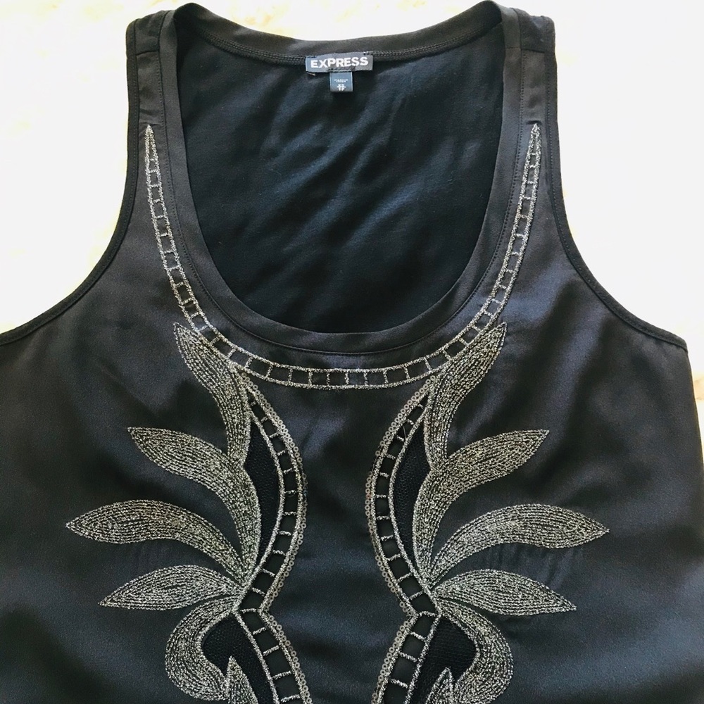 Express blouse with sparkly, sequence & mesh print
